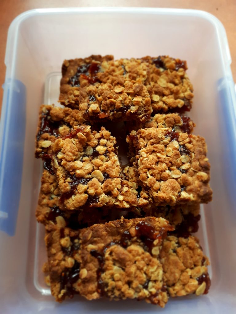 RaspberryOatmealBars