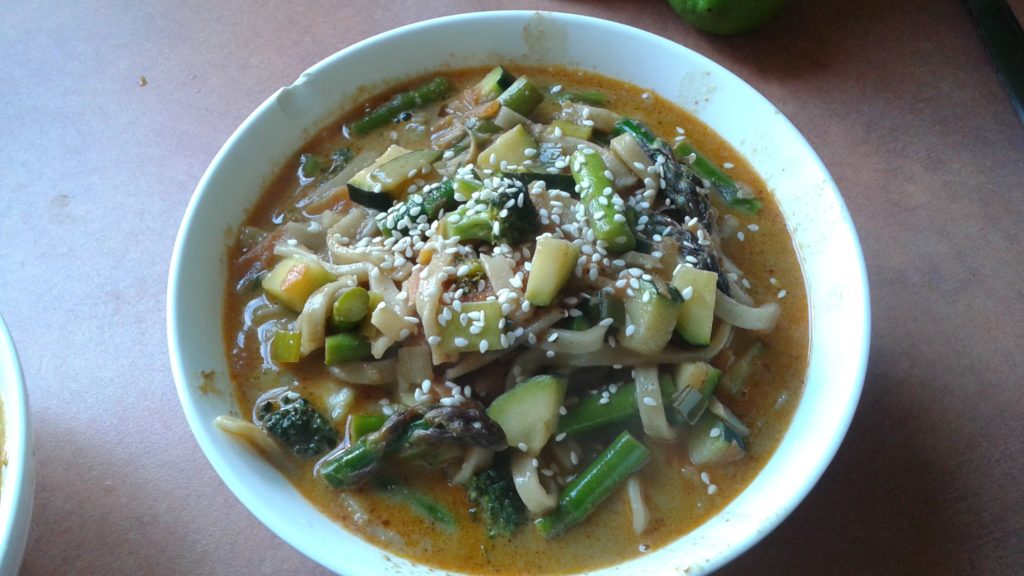 Spiced_veggie_noodle_bowl